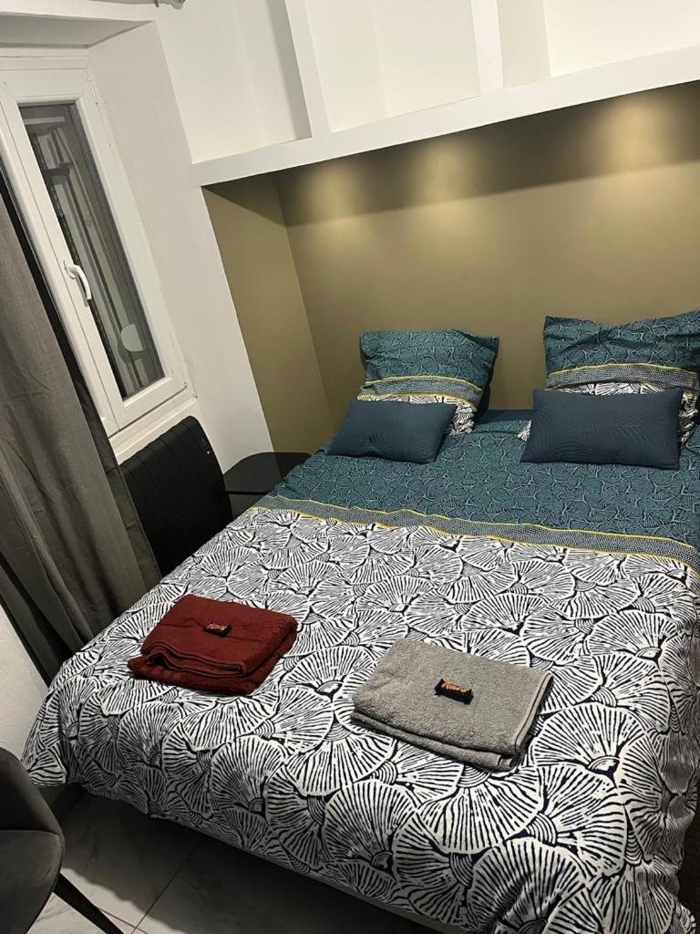 Charmant Studio Dans Maison Apartment Sarcelles Bagian luar foto